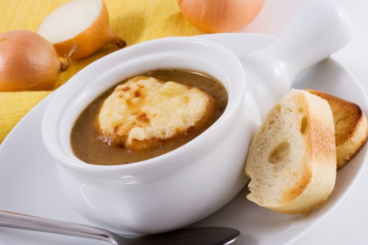 bigstock-french-onion-soup-480229